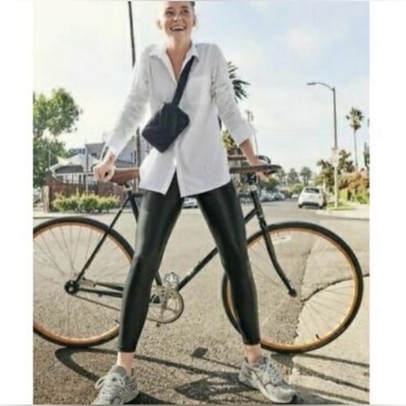 ATHLETA All Over Gleam Black Leggings Faux Leather Size M - Picture 2 of 11